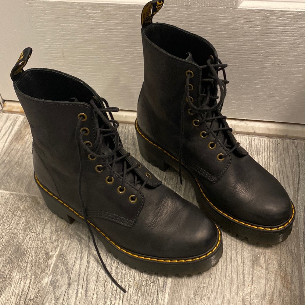 SHRIVER HI WOMEN'S WYOMING LEATHER HEELED BOOTS